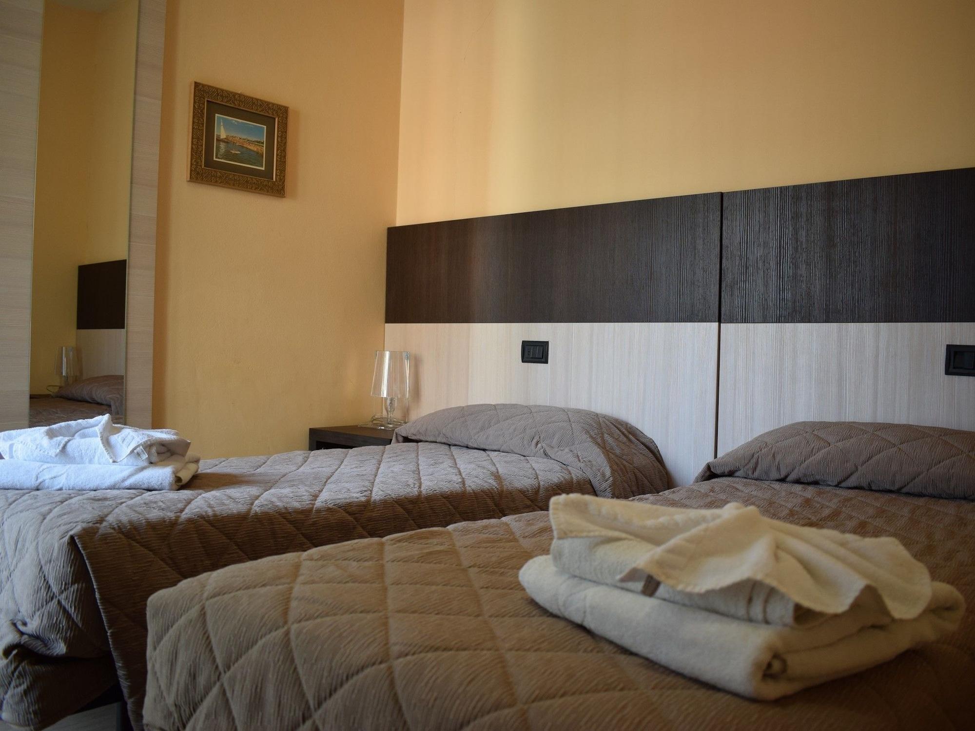 Hotel Bamby Rimini Bagian luar foto