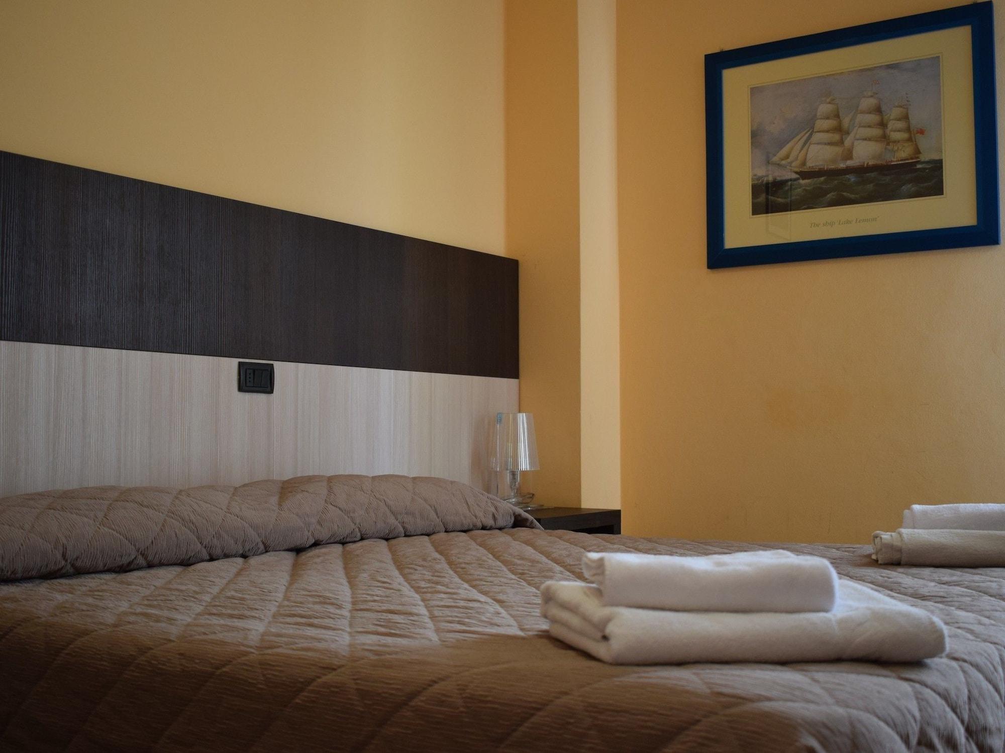 Hotel Bamby Rimini Bagian luar foto
