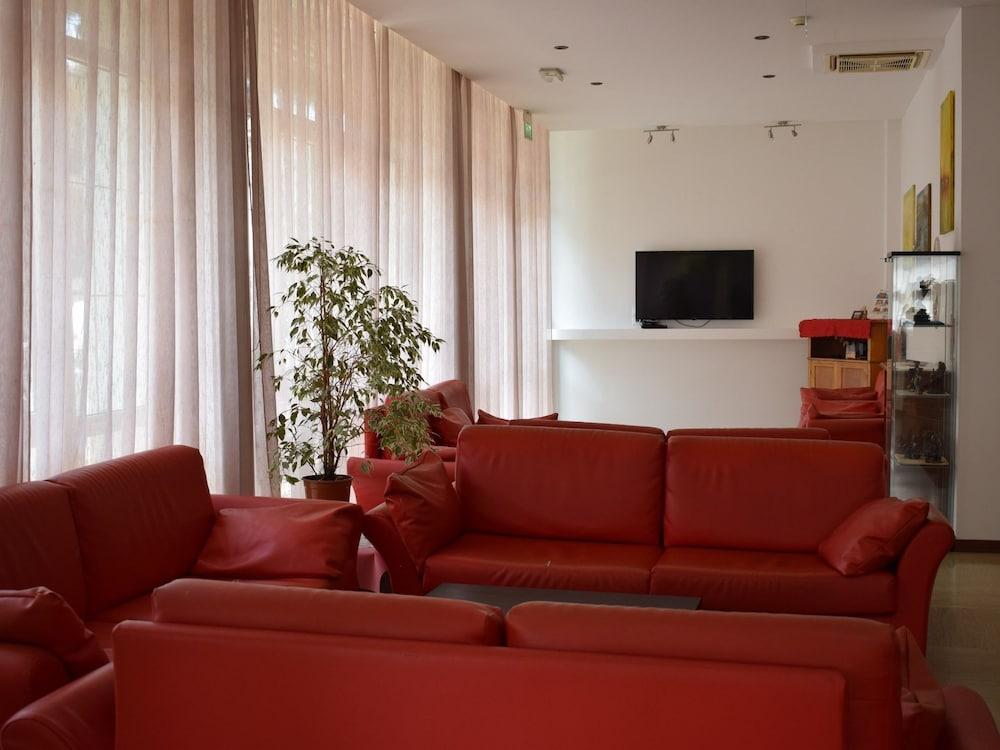 Hotel Bamby Rimini Bagian luar foto