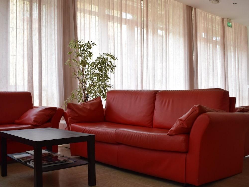 Hotel Bamby Rimini Bagian luar foto