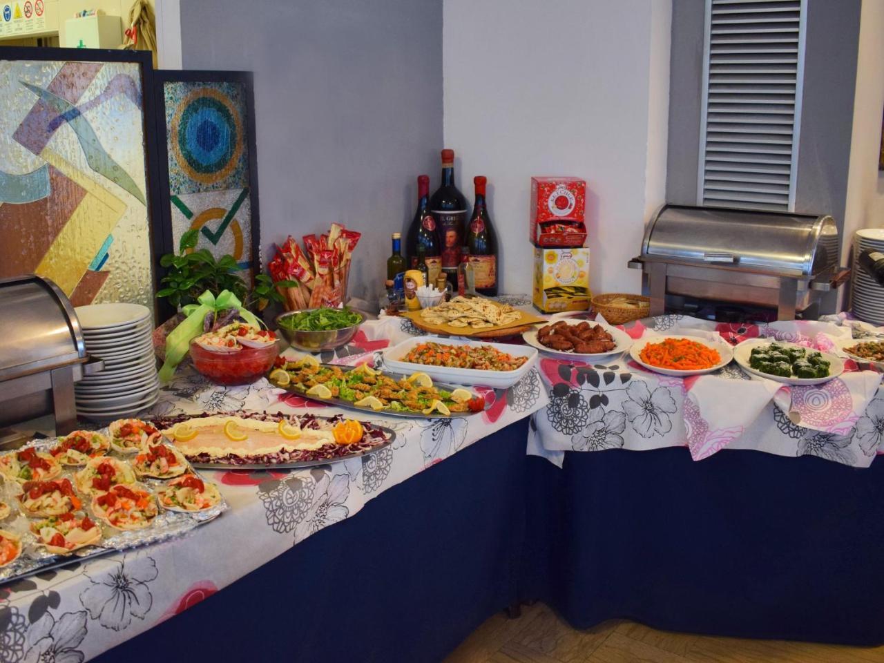 Hotel Bamby Rimini Bagian luar foto