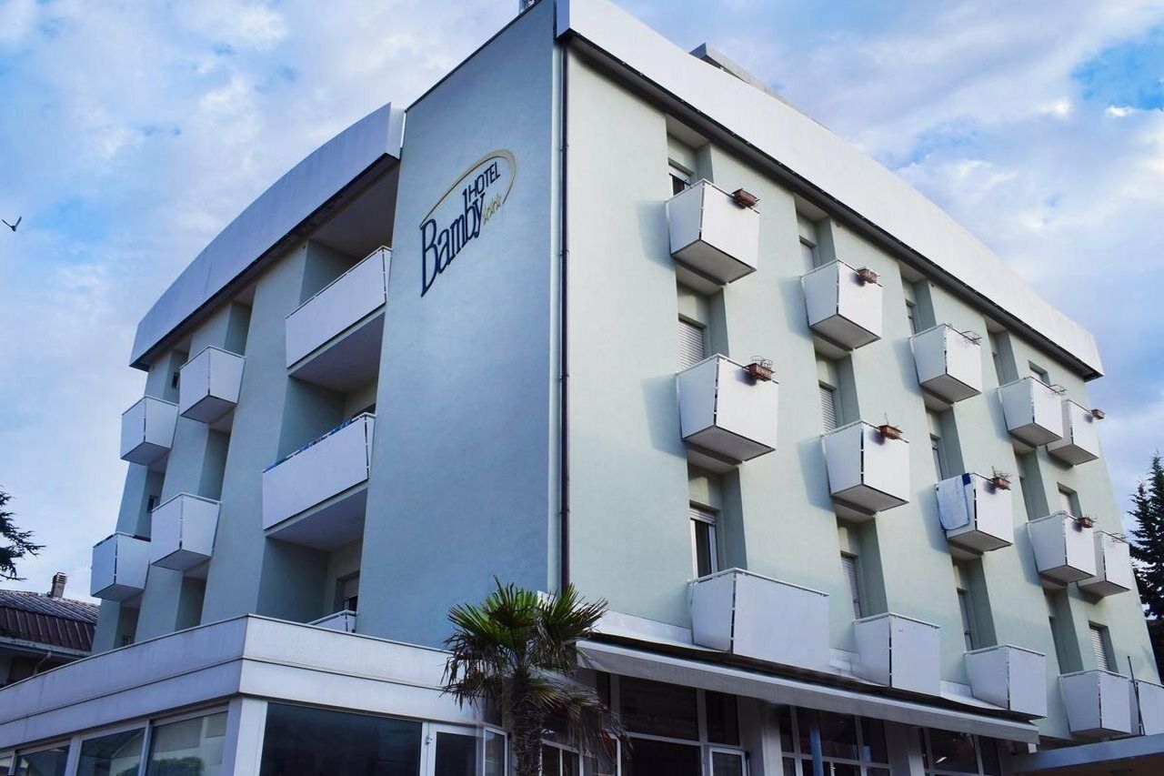 Hotel Bamby Rimini Bagian luar foto